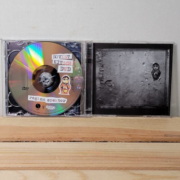 CD / DVD Regina Spektor - Soviet Kitsch - Picture 3 of 5